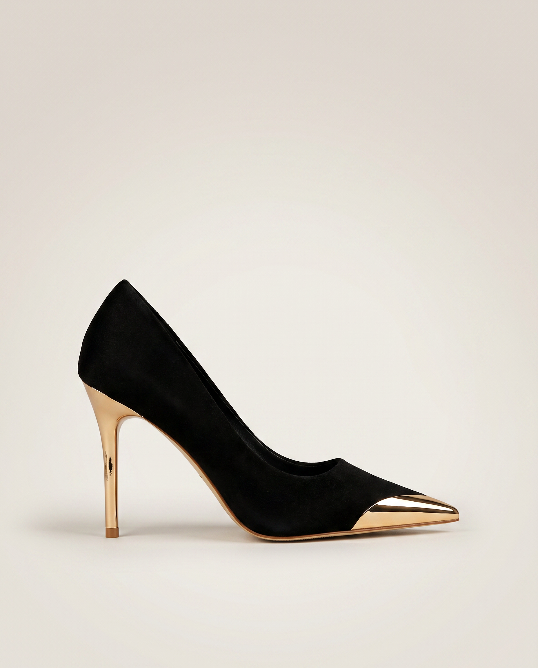 Metal Cap 75mm Pointed Toe Pump